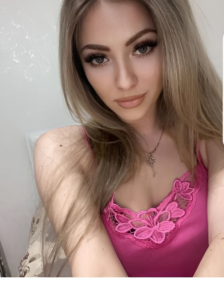 Рената привлекальеная девушка из Владикавказа цена от 4000 руб