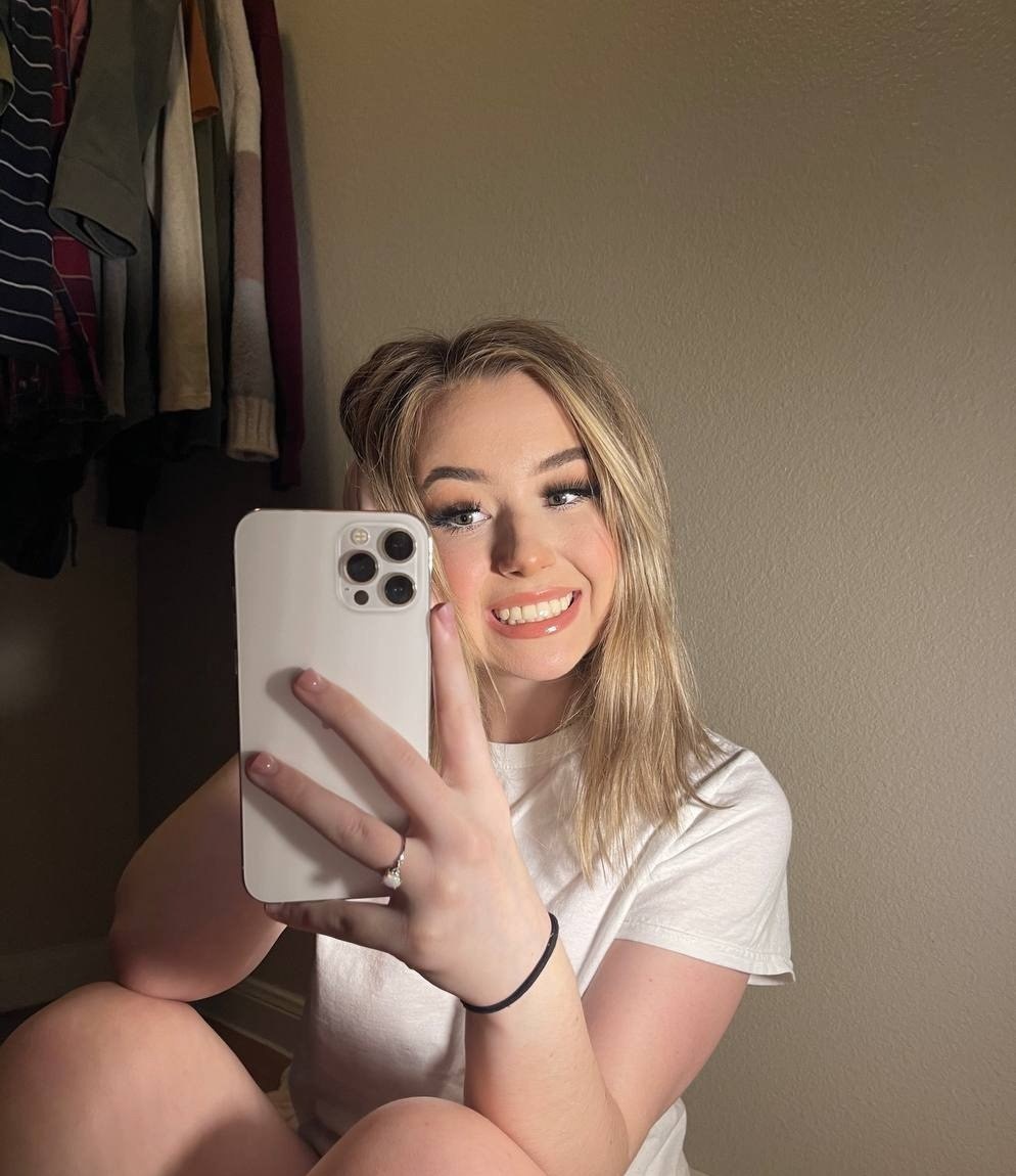 Ника привлекальеная девушка из Владикавказа цена от 3000 руб