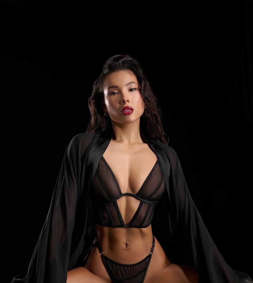 АСЯ привлекальеная девушка из Владикавказа цена от 6000 руб