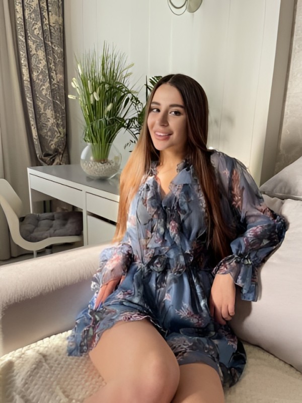 Алиса привлекательная девушка из Владикавказа цена от 2000 руб