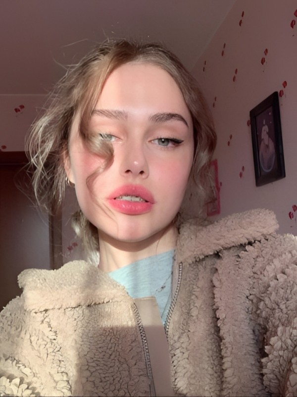 Елизавета привлекательная девушка из Владикавказа цена от 1500 руб