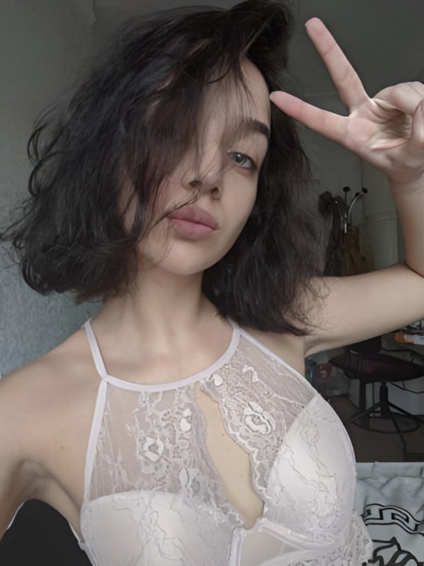 Вероника привлекательная девушка из Владикавказа цена от 5000 руб