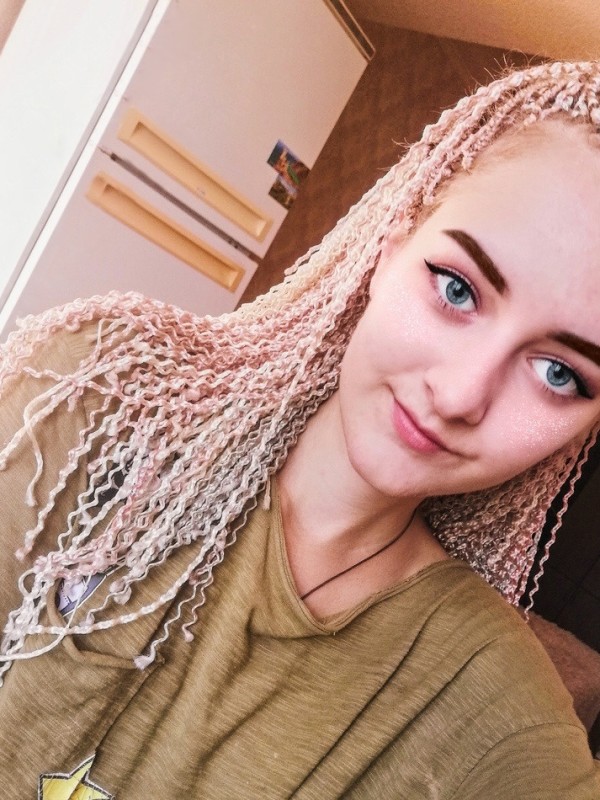 Ольга привлекательная девушка из Владикавказа цена от 3000 руб