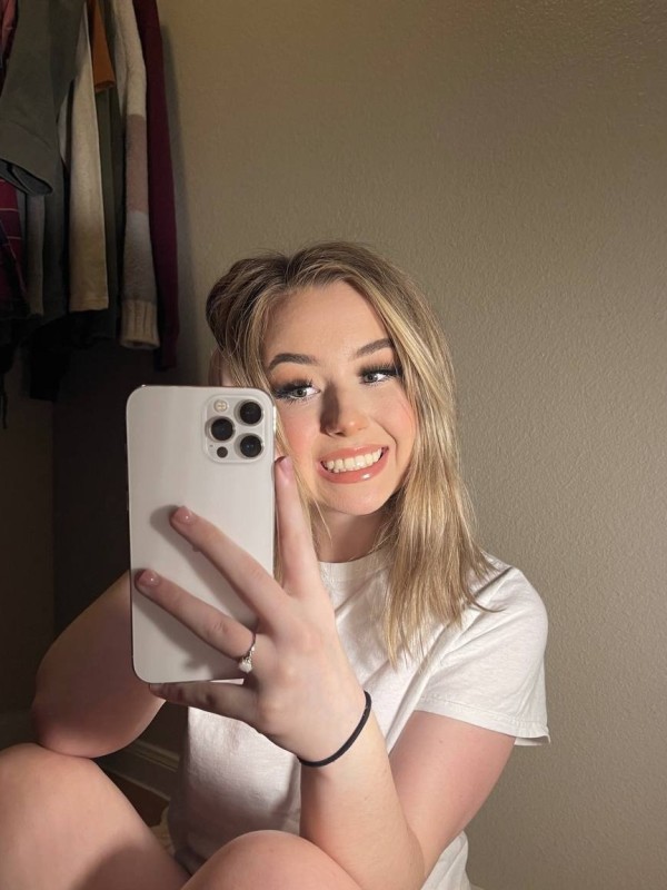 Ника привлекательная девушка из Владикавказа цена от 3000 руб