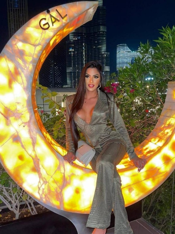 Анюта привлекательная девушка из Владикавказа цена от 6000 руб